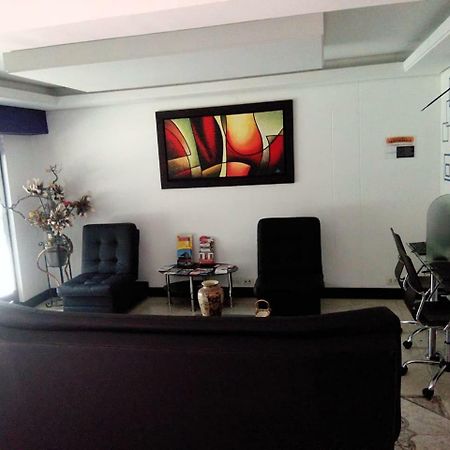 Hotel Parque 70 Medellin Ngoại thất bức ảnh