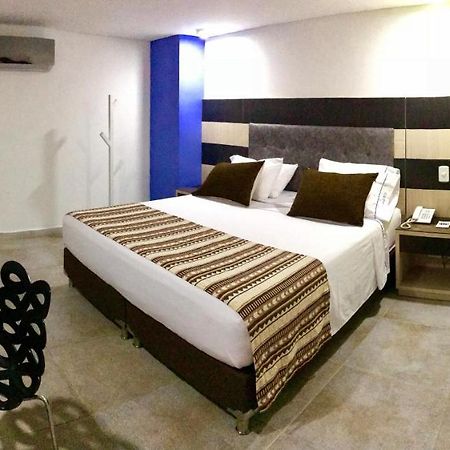 Hotel Parque 70 Medellin Ngoại thất bức ảnh