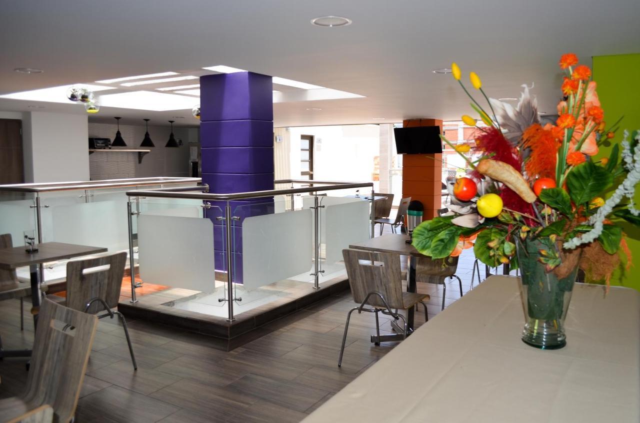 Hotel Parque 70 Medellin Ngoại thất bức ảnh