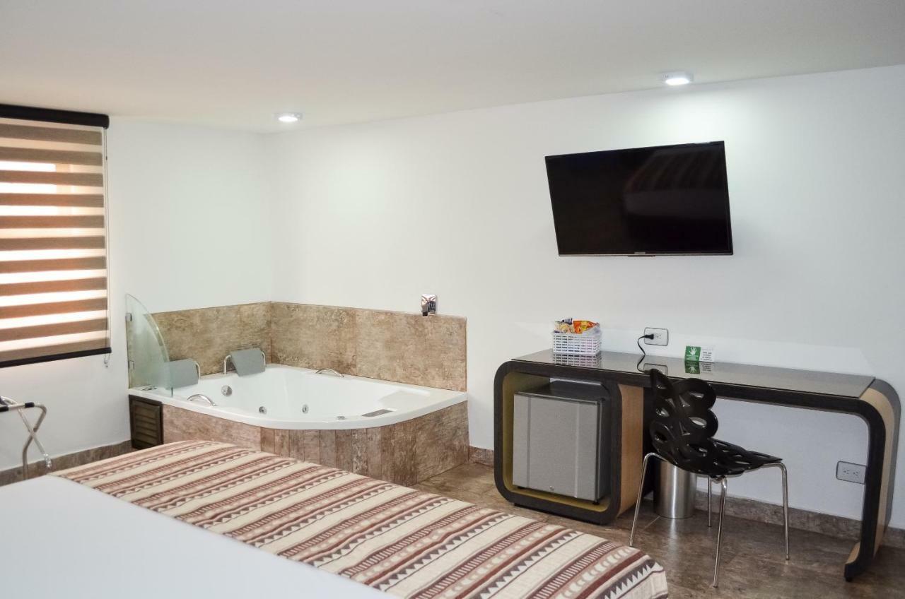 Hotel Parque 70 Medellin Ngoại thất bức ảnh